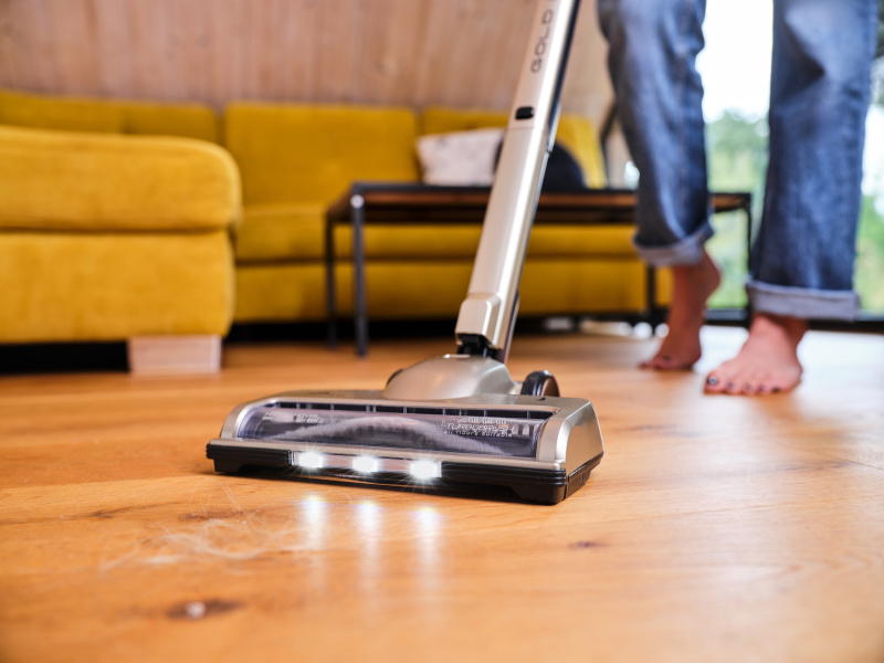 Tyčový vysavač ETA Gold Power 1212 90000 zlatý