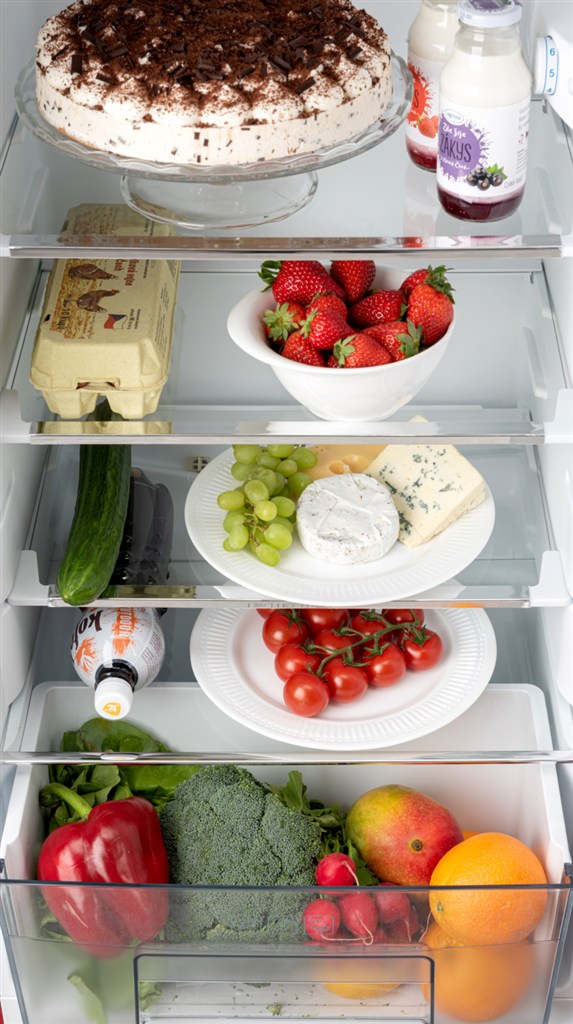 Chladnička ETA Retro 253890020EN černá