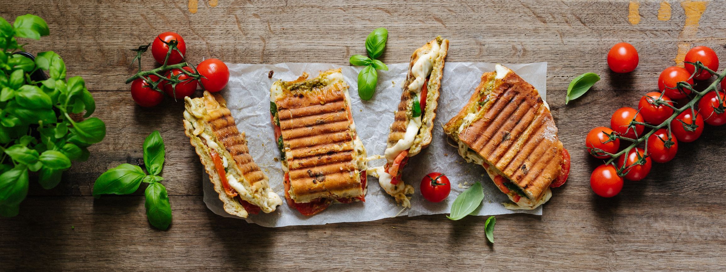 Jaké pečivo se používá na panini?