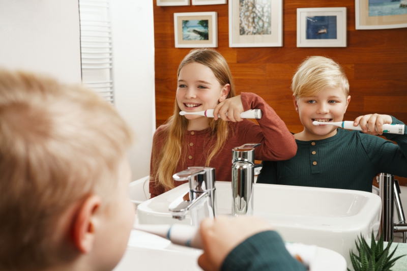 Zubní kartáček ETA Sonetic Kids Maxipes fík 0706 90010 růžový