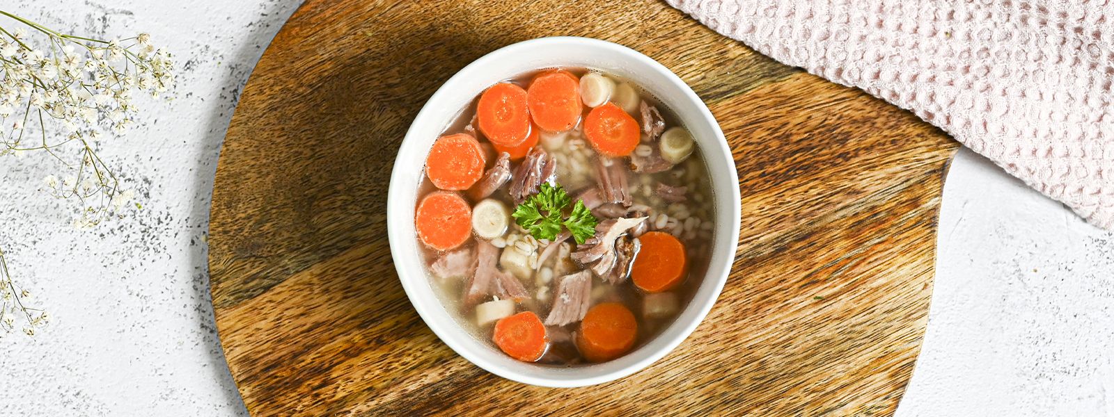 Uzená polévka s kroupami