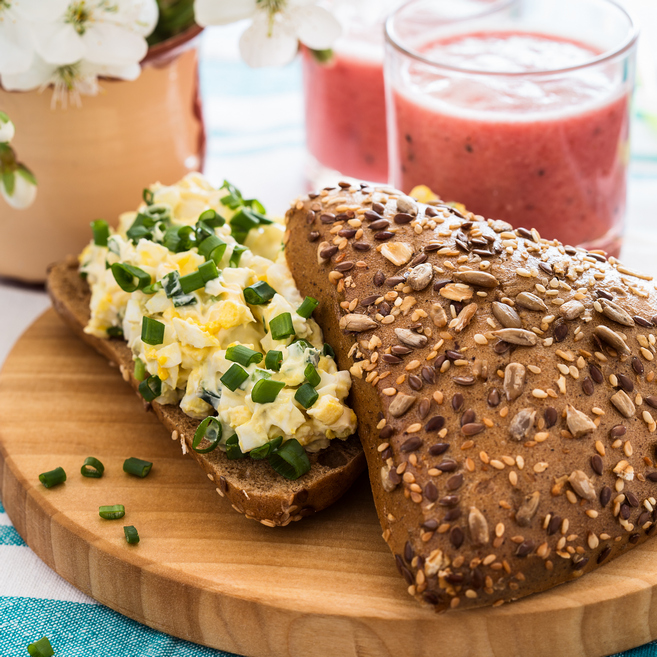 Vajíčková pomazánka z domácí lučiny